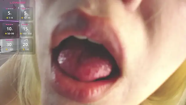 Snapshot of Celeste__sweetx chatting on November 21, 8:19 pm Celeste sweetx online show from November 21, 8:19 pm