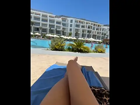 Snapshot of Miss_Flexi_fit chatting on June 21, 9:59 am Miss Flexi fit online show from June 21, 9:59 am