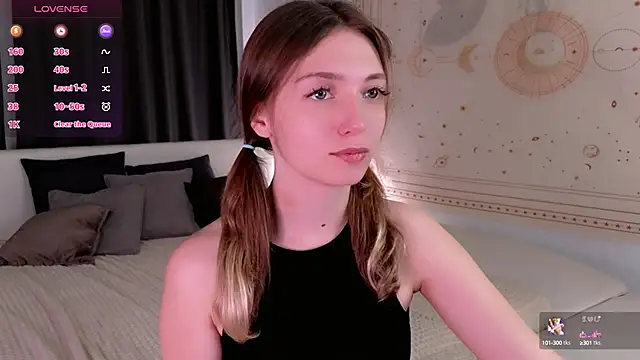 SwettyMolly online show from September 29, 10:33 am