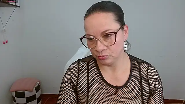 Snapshot of Sex-Psychology chatting on June 18, 8:36 pm Sex-Psychology online show from June 18, 8:36 pm