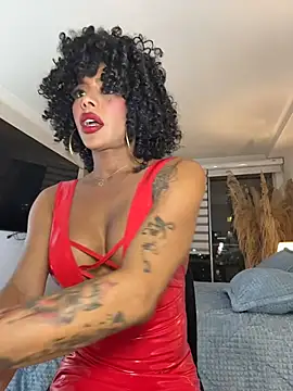 Snapshot of HOT_LADY_777 chatting on June 13, 3:15 am HOT LADY 777 online show from June 13, 3:15 am