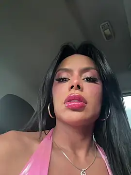 HOT LADY 777 online show from March 7, 8:00 pm