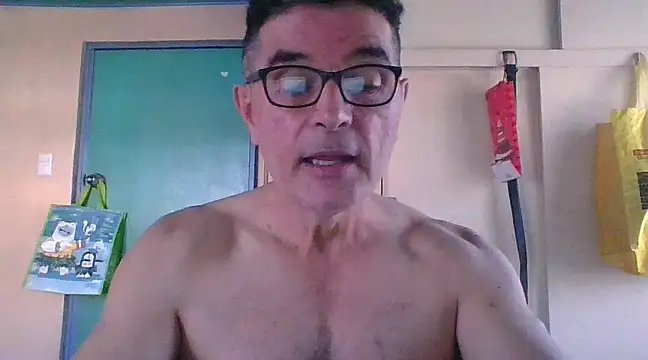 Snapshot of kavir-sebastien chatting on February 26, 2:38 pm kavir-sebastien online show from February 26, 2:38 pm