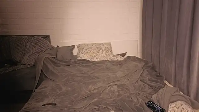 Snapshot of Ashley-Urban chatting on January 15, 4:27 am Ashley-Urban online show from January 15, 4:27 am