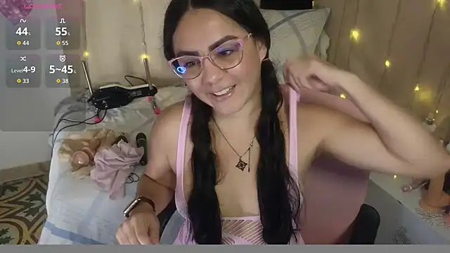 lovely trix online show from April 10, 3:08 pm