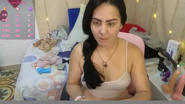 lovely trix online show from March 31, 3:14 pm