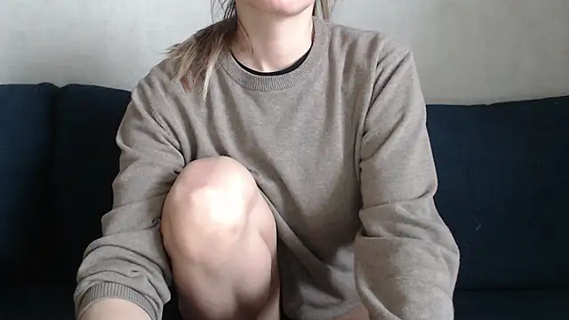 Snapshot of Jennna_Maya chatting on February 27, 8:24 am Jennna Maya online show from February 27, 8:24 am