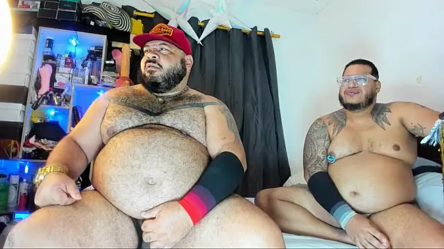 Latino bigcock online show from March 24, 7:36 pm