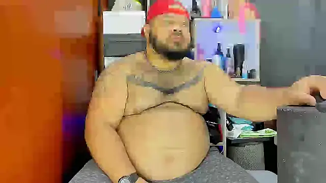 Snapshot of Latino_bigcock chatting on March 9, 6:21 pm Latino bigcock online show from March 9, 6:21 pm