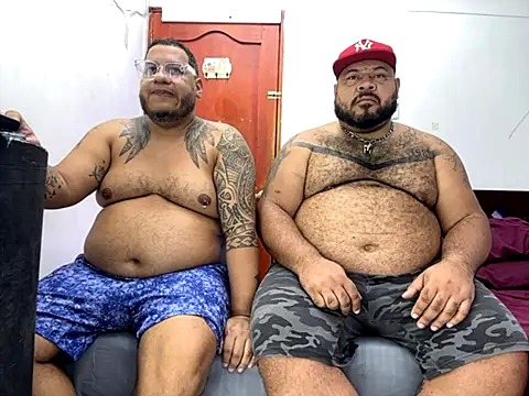 Snapshot of Latino_bigcock chatting on September 9, 9:46 pm Latino bigcock online show from September 9, 9:46 pm
