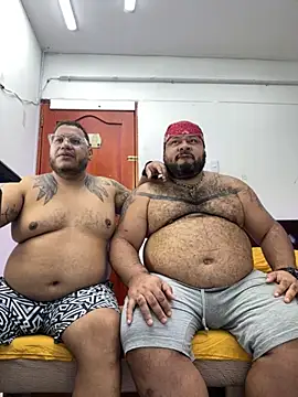 Snapshot of Latino_bigcock chatting on September 27, 9:10 pm Latino bigcock online show from September 27, 9:10 pm