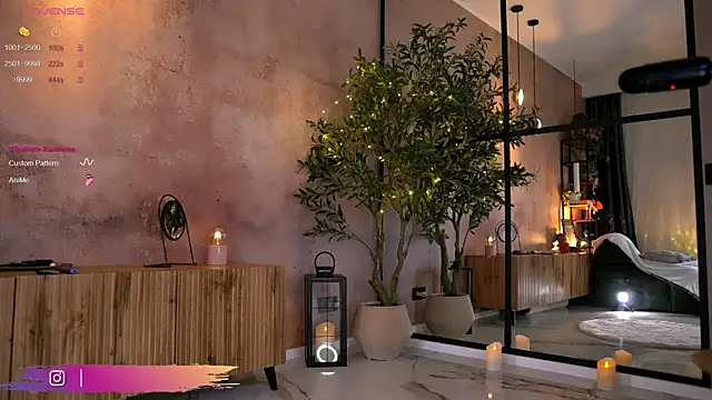 Serene Sophiex online show from November 24, 9:59 pm