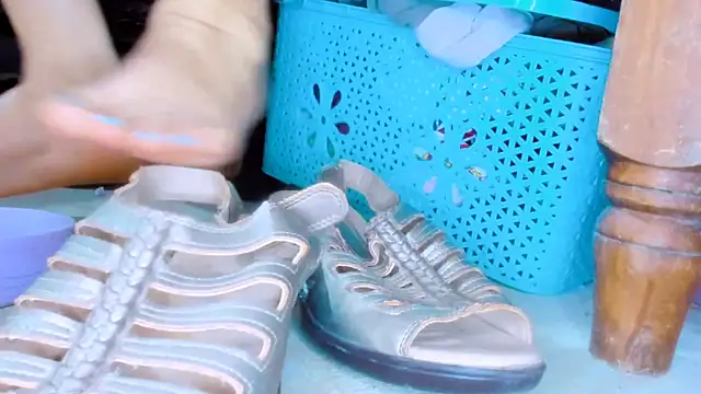 SofiaOlivares online show from April 6, 11:17 pm