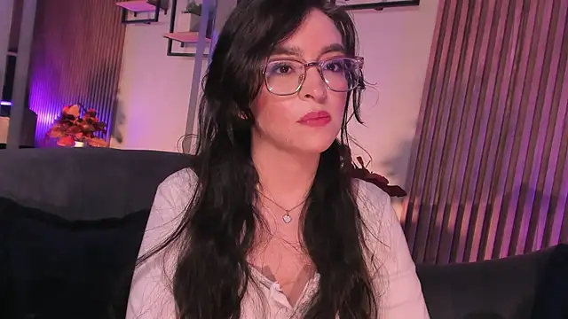 Eva Macalliter online show from April 19, 3:18 am