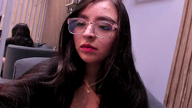 Eva Macalliter online show from October 25, 3:49 am