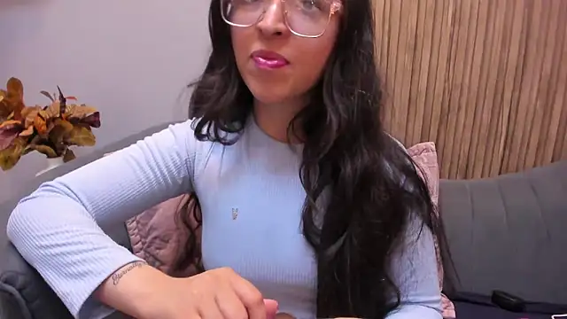 Eva Macalliter online show from February 22, 2:28 am