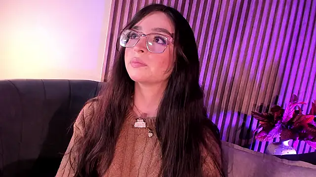 Eva Macalliter online show from March 13, 3:22 am