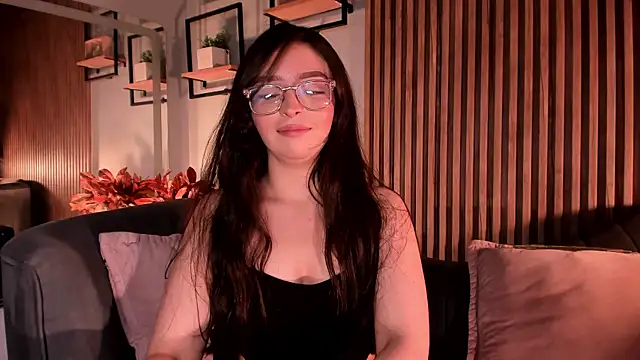 Eva Macalliter online show from June 17, 3:28 am