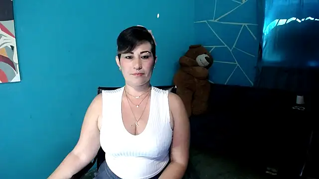 Sunny rayz  online show from July 25, 3:07 pm