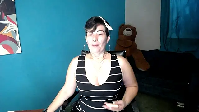 Sunny rayz  online show from July 13, 12:04 pm