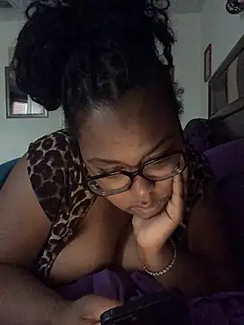 SweetHoneyBunz online show from January 12, 4:47 pm