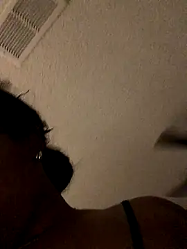 SweetHoneyBunz online show from January 6, 11:20 pm