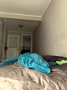 SweetHoneyBunz online show from October 29, 4:22 am