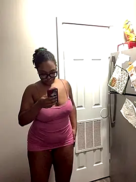 SweetHoneyBunz online show from September 22, 1:11 am