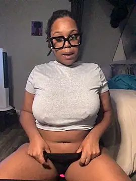 SweetHoneyBunz online show from September 26, 10:16 pm