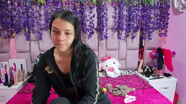 Snapshot of Bich_Anal_ chatting on February 17, 1:22 pm Bich Anal online show from February 17, 1:22 pm
