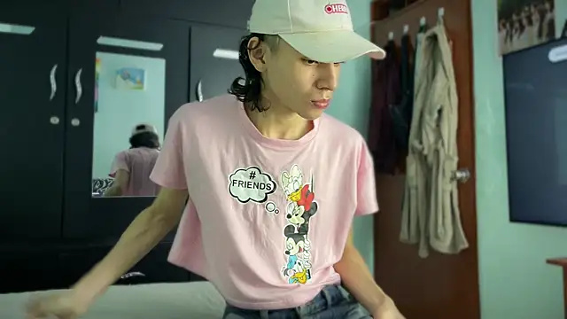 imcoltonalvin online show from October 17, 11:17 pm