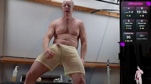 libo horny muscles online show from December 28, 9:09 am