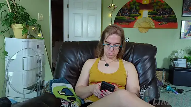 Linzy 19 online show from September 16, 3:35 pm