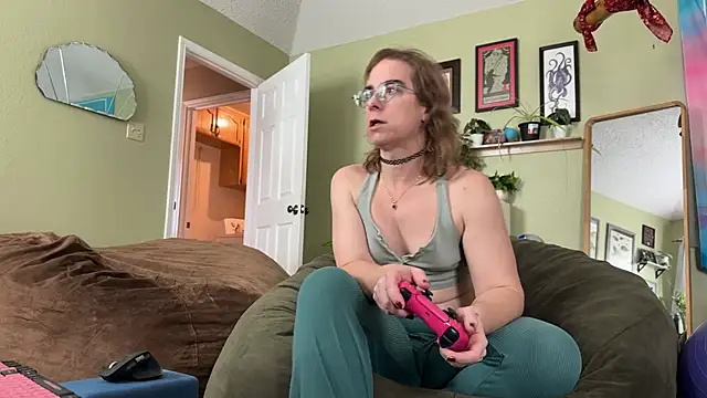 Linzy 19 online show from February 10, 8:19 pm