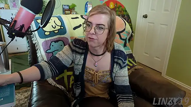 Linzy 19 online show from February 27, 8:31 pm