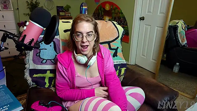 Linzy 19 online show from March 3, 3:38 am