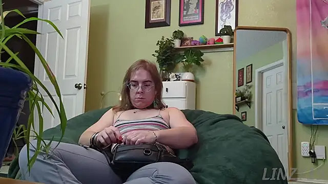 Linzy 19 online show from January 9, 12:28 am