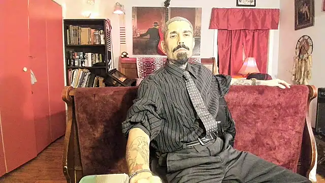 Snapshot of RoosterWabbit chatting on January 31, 6:02 am RoosterWabbit online show from January 31, 6:02 am