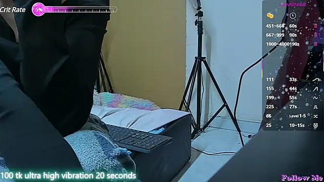 lunacandyy13 online show from February 15, 1:53 am