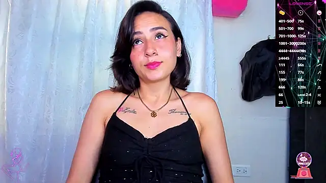lunacandyy13 online show from September 28, 6:37 pm