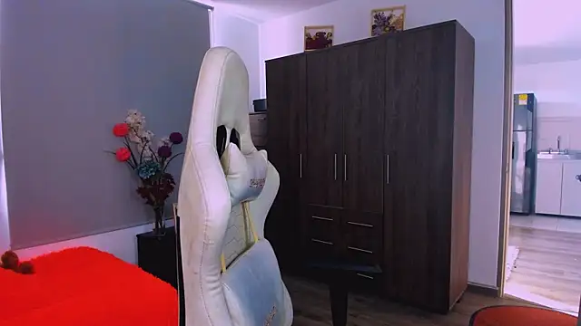 ScarlettMalbec online show from February 5, 9:43 pm