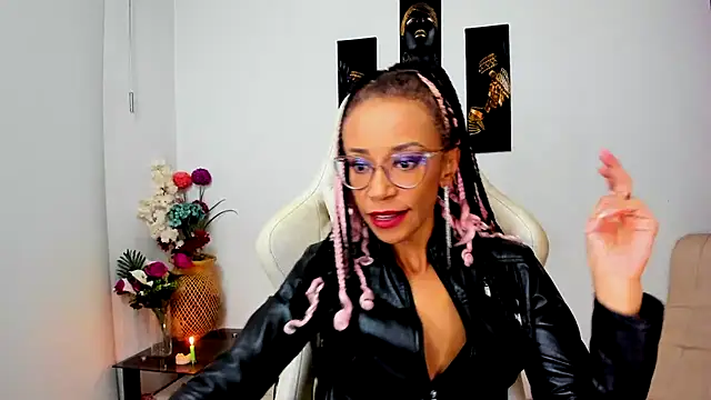 ScarlettMalbec online show from February 27, 11:37 pm