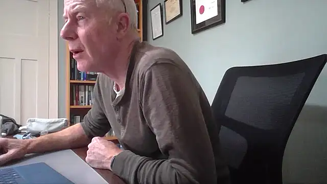 jiggy77777 online show from January 15, 9:40 pm