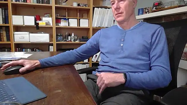 jiggy77777 online show from October 19, 10:01 pm