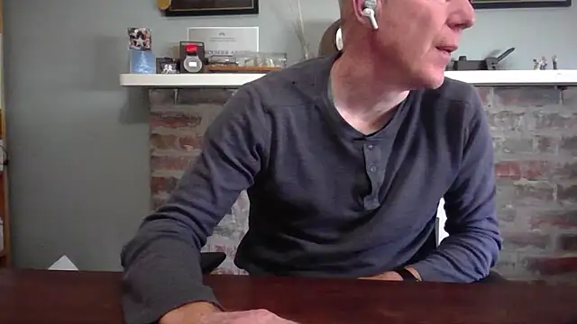 jiggy77777 online show from December 22, 10:25 pm