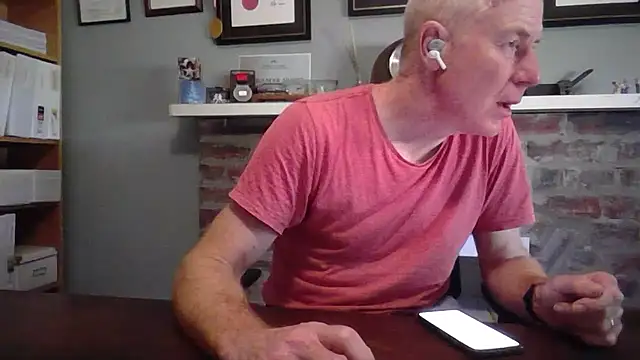 jiggy77777 online show from December 16, 10:24 pm