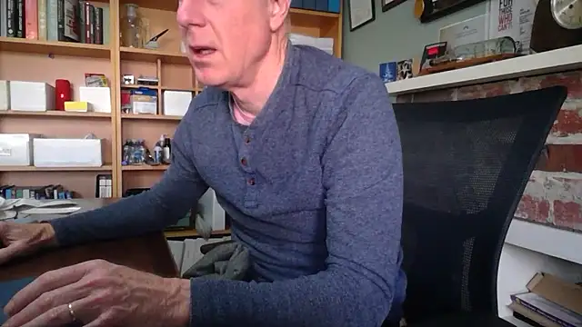 jiggy77777 online show from September 23, 10:50 pm