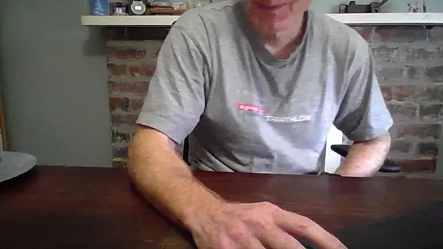 jiggy77777 online show from December 9, 12:34 am