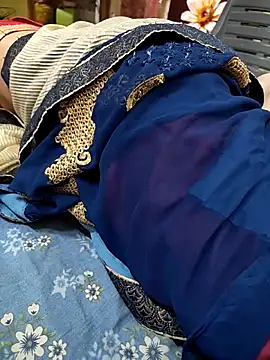 COUPLLE VILLAGE online show from February 13, 9:15 pm