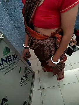 COUPLLE VILLAGE online show from November 7, 2:49 am